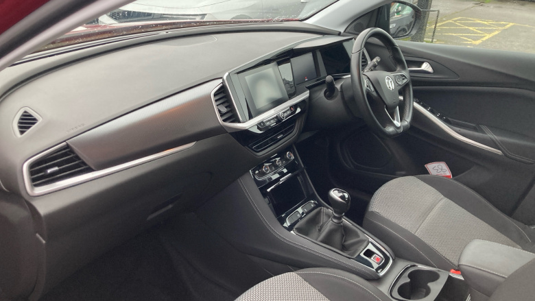 Vauxhall Grandland 1.2 Turbo SE 5dr Petrol Hatchback